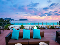 hotel-next-to-the-beach-patong-4-star-uzenmaya-kalim-beach-2