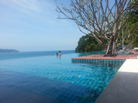 hotel-next-to-the-beach-patong-4-star-uzenmaya-kalim-beach-5