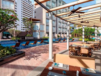 phuket-5-star-accommodation-grand-mercure-patong-otop-shopping-mall-9