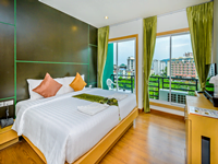 เอเย่น-ภูเก็ต-รับ-จอง-ห้อง-พัก-the-three-by-apk-hotel-phuket