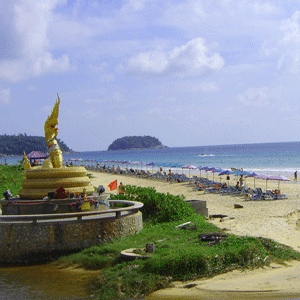 Phuket-The-Most-Beautiful-Beach-Karon-Beach-5