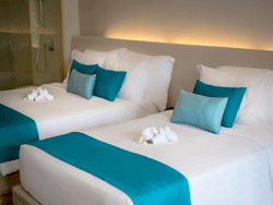 Phuket-Accommodation-Patong-Beach-Front-Graceland-Resort-New-Deluxe-Pool-View-Graceland-Wing-3