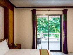Phuket-Accommodation-Patong-Beach-Thanthip-Resort-Three-Star-Standar-3