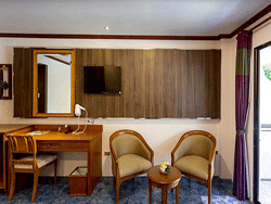 Phuket-Accommodation-Patong-Beach-Thanthip-Resort-Three-Star-Superior-2