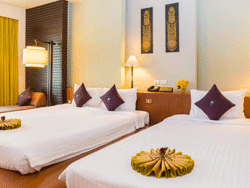 Phuket-Accommodation-The-Royal-Paradise-Patong-Hotel-Royal-Wing-Deluxe-2