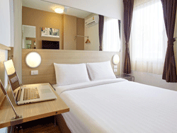 Phuket-Three-Star-Accommodation-Red-Planet-Patong-7