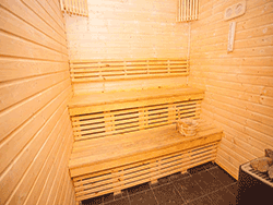 Phuket-accommodation-four-star-sleep-with-me-hotel-patong-3