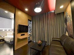 Phuket-accommodation-four-star-sleep-with-me-hotel-patong-suite-2