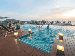 Phuket-accommodation-four-star-the-charm-resort-patong-beach