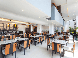 phuket-accommodation-four-star-andakira-hotel-patong-17