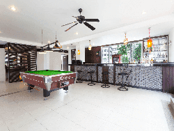 phuket-accommodation-four-star-andakira-hotel-patong-18