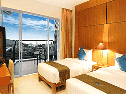 phuket-accommodation-four-star-andakira-hotel-patong-2
