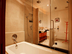phuket-five-star-accommodation-laflora-patong-beach-2
