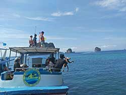 ทัวร์วันเดย์-เกาะทับ-เกาะปอดะ-เกาะไก่-ถ่ำพระนาง-อ่าวไร่เลย์-โดยเรือใหญ่-กระบี่-12