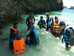 ทัวร์วันเดย์-เกาะทับ-เกาะปอดะ-เกาะไก่-ถ่ำพระนาง-อ่าวไร่เลย์-โดยเรือใหญ่-กระบี่-15
