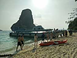 ทัวร์วันเดย์-เกาะทับ-เกาะปอดะ-เกาะไก่-ถ่ำพระนาง-อ่าวไร่เลย์-โดยเรือใหญ่-กระบี่