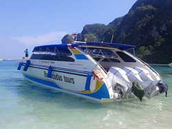 ทัวร์วันเดย์ทริป-เกาะพีพี-อ่าวมาหยา-เกาะไม้ไผ่-เรือเร็ว-เที่ยวกระบี่-ราคาถูก-5