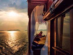 ทัวร์ล่องเรือชมประวัติศาสตร์-ไทม์แมชชีน-ดินเนอร์-เที่ยวระนอง-ราคาถูก-2