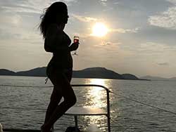 ภูเก็ตทัวร์ครึ่งวันบ่าย-ดูปลาโลมา-เกาะไม้ท่อน-เรือคาตามารัน-พระอาทิตย์ตก7