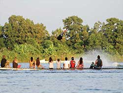 จำหน่ายบัตรเข้าเล่นเวคบอร์ด-ภูเก็ต-Wakeboard-Phuket-4