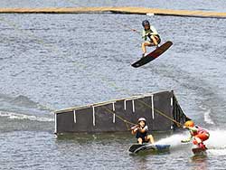 จำหน่ายบัตรเข้าเล่นเวคบอร์ด-ภูเก็ต-Wakeboard-Phuket-8