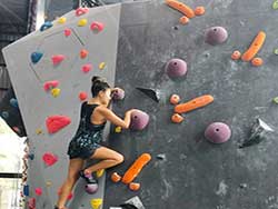 ปีนผาจำลอง-ภูเก็ต-Rebel-Rock-Climbing-Phuket-5