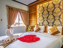 รับจองที่พัก-phi-phi-andaman-beach-resort