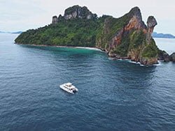 ล่องเรือยอร์ช-เที่ยวกระบี่