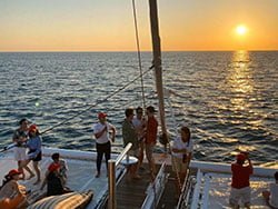 ทัวร์-สุดโรแมนติก-ล่องเรือยอร์-lobster-yacht
