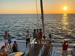 ทัวร์-สุดโรแมนติก-ล่องเรือยอร์-lobster-yacht