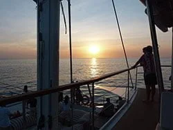 ล่องเรือใบ-สุดโรแมนติก-ยอร์ช-คาตามารัน-ภูเก็ต