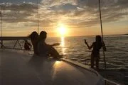 ทัวร์ซันเซ็ท-ดินเนอร์-ล่องเรือคาตามารัน