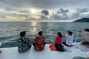 ทัวร์ซันเซ็ท-ดินเนอร์-ล่องเรือยอร์ช-เรือใบคาตามารัน
