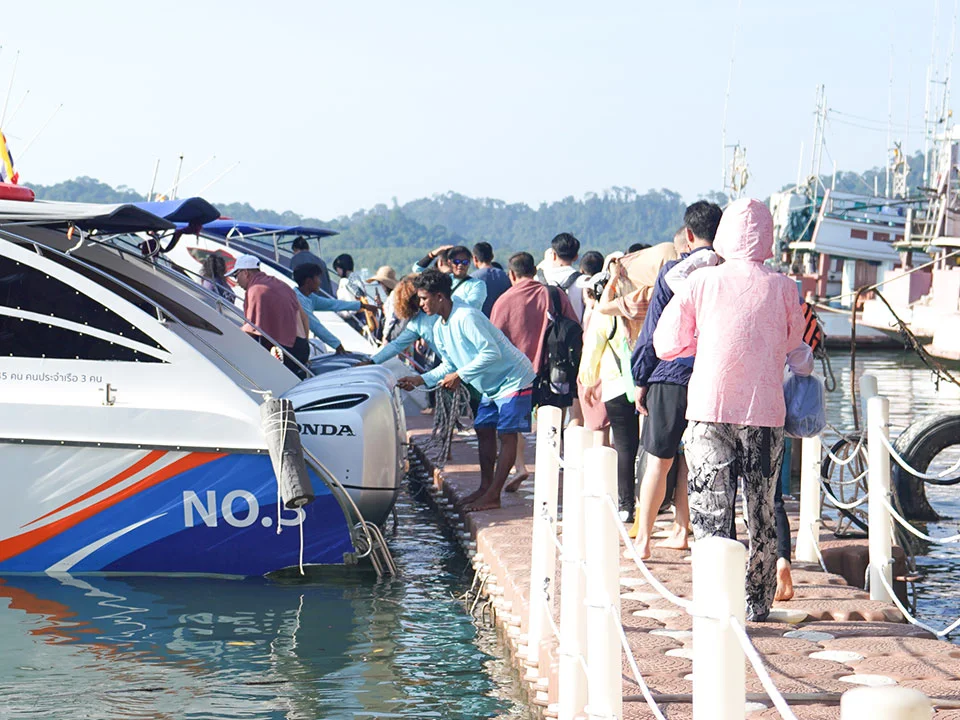 โปรแกรมทัวร์-สิมิลัน-ภูเก็ต-เขาหลัก-เรือสปีดโบ๊ท-check-in-andaman-3