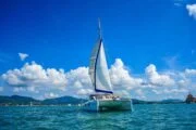 ทัวร์ล่องเรือเซลลิ่งยอร์-คาตามารัน-เกาะไม้ท่อน-เกาะโหลน
