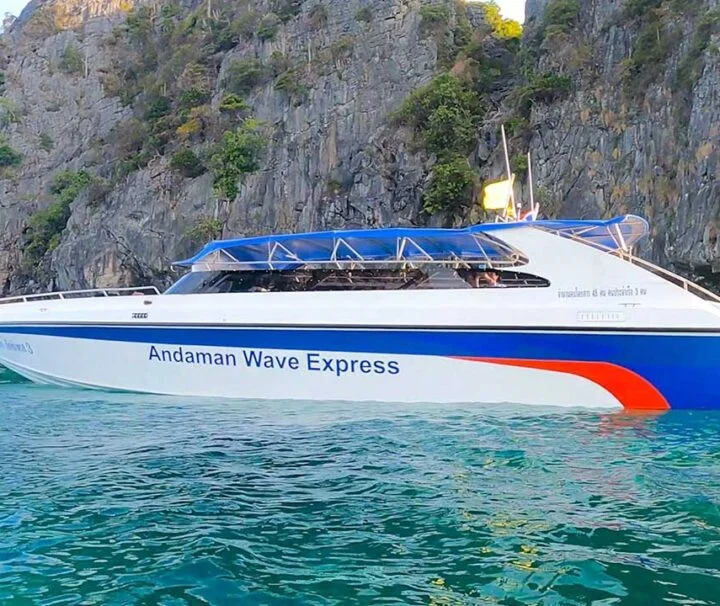 ภูเก็ต-เกาะพีพี-ภูเก็ต-speedboat-เรือโดยสาร