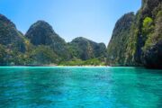 วันเดย์-ทัวร์-อ่าวมาหยา-เกาะพีพี-เรือสปีดโบ๊ท