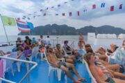 เรือข้ามฟาก-ภูเก็ต-พีพี-เรืออันดามัน-เวฟ-มาสเตอร์