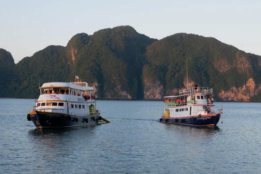 จอห์น-เกรย์-ซีแคนู-ทัวร์อ่าวพังงา-ซันเซ็ท-เรือใหญ่