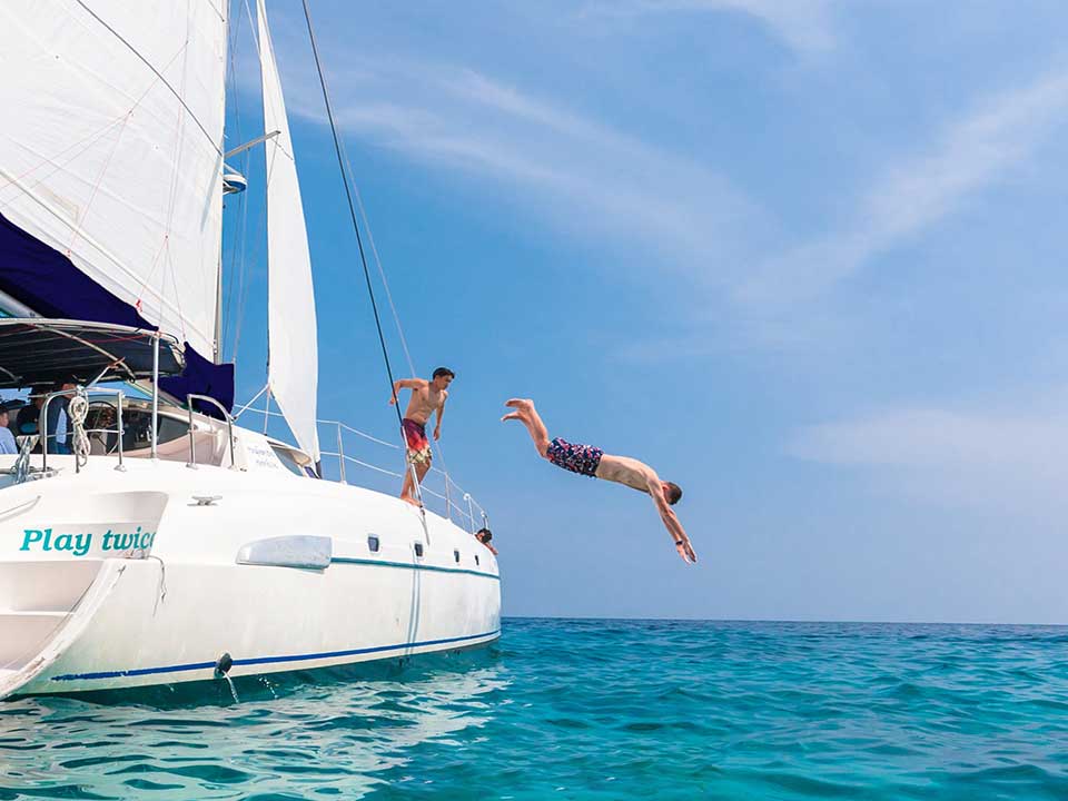 เช่าเรือยอร์ช-คาตามารัน-ภูเก็ต-Sailing-Yacht-Catamaran-5