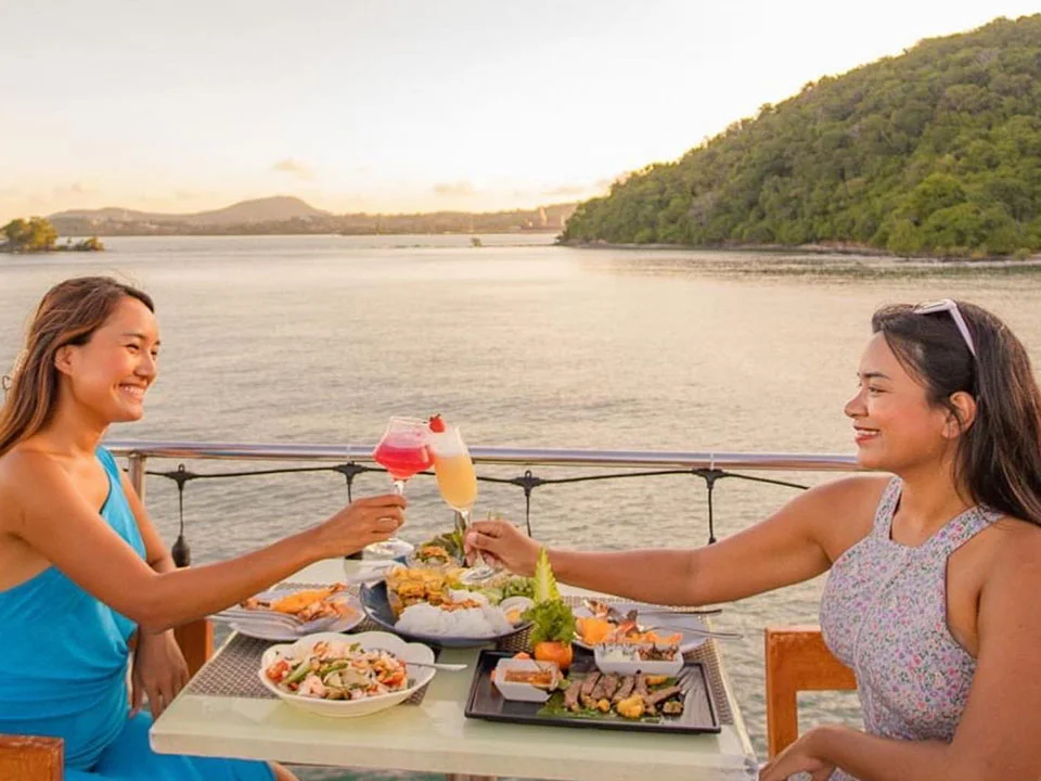 ภูเก็ต-ล่องเรือใหญ-ดินเนอร์-ซันเซ็ท-แหลมพันวา