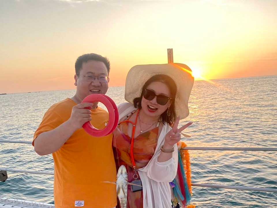 ภูเก็ต-ล่องเรือคาตามารัน-เกาะเฮ-sunset