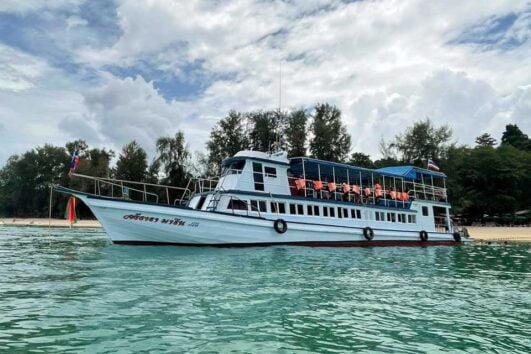 เรือไม้ลำใหญ่-ทัวร์อ่าวพังงา-พายแคนู-เกาะพนัก-เกาะห้อง-เขาตะปู-เกาะนาคา