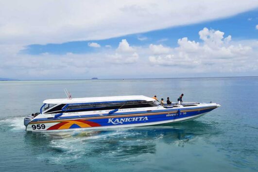 เรือสปีดโบ๊ท โดยสาร กระบี่ ท่าเรือคงคา - เกาะพีพี อ่าวต้นไทร