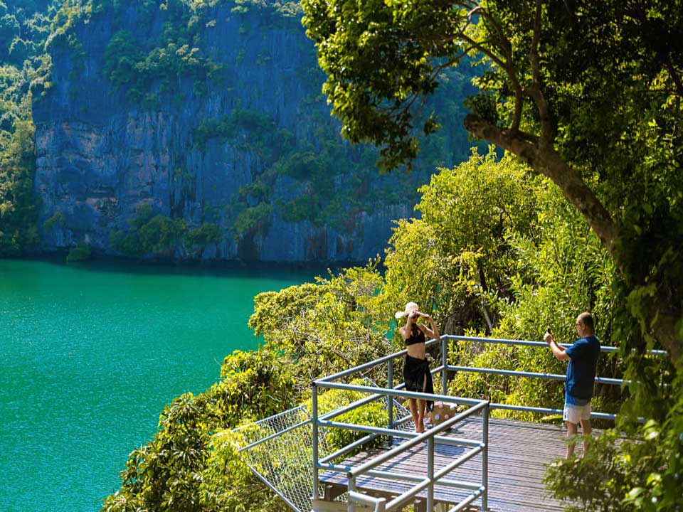 เกาะวัวตาหลับ-ทะเลใน-หมู่เกาะอ่างทอง-สมุยทัวร์วันเดย์-เรือสปีดโบ๊ท