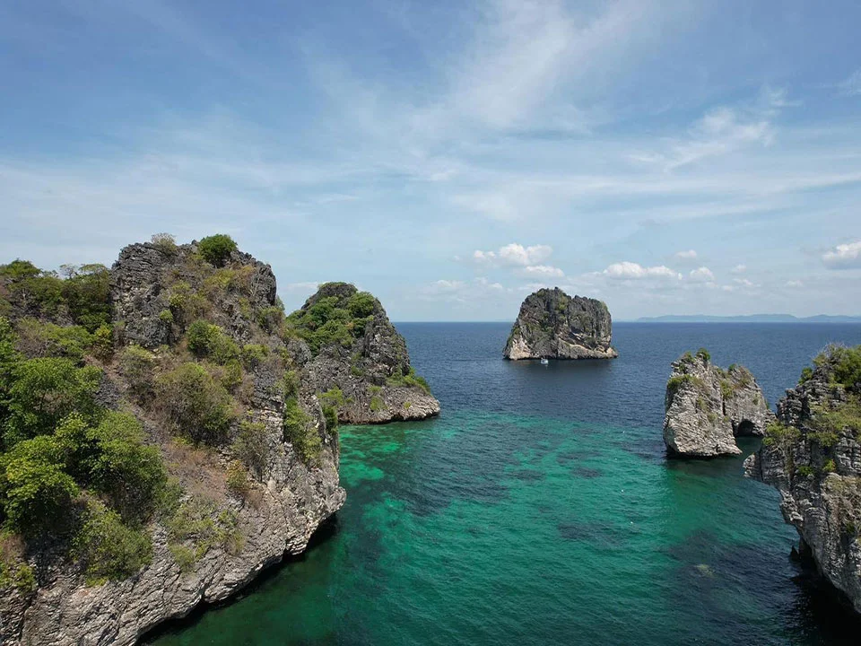 ทัวร์-ดำน้ำดูปลานีโม-เกาะรอก-เกาะห้า-เรือสปีดโบ๊ท-กระบี่-8