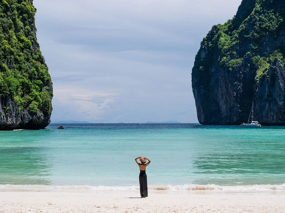 อ่าวมาหยา-Maya-Bay-ทัวร์-1-วัน-เกาะพีพี-เกาะไข่-เกาะรังใหญ่