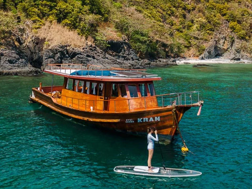 เช่าเหมาลำหางยาว-เรือไม้หรูวินเทจ-ภูเก็ต-เกาะเฮ-เกาะราชา-เกาะไม้ท่อน-5