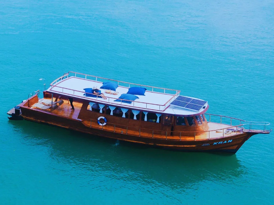 เช่าเหมาลำหางยาว-เรือไม้หรูวินเทจ-ภูเก็ต-เกาะเฮ-เกาะราชา-เกาะไม้ท่อน-7