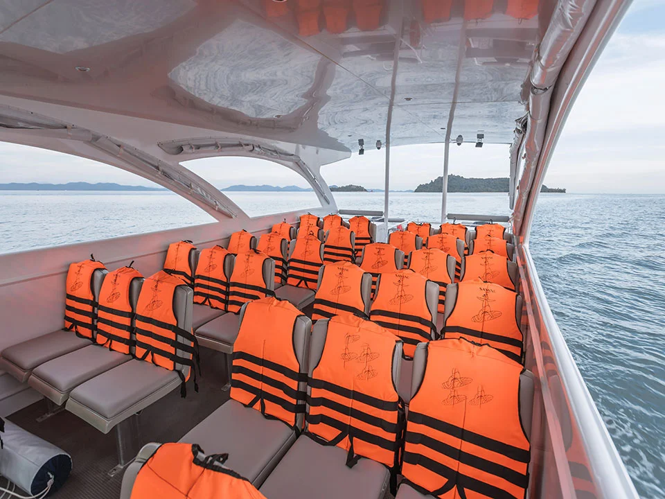 พรีเมี่ยมสปีดคาตามารัน-ทัวร์เกาะพีพี-อ่าวมาหยา-เกาะไม้ไผ่-speed-catamaran